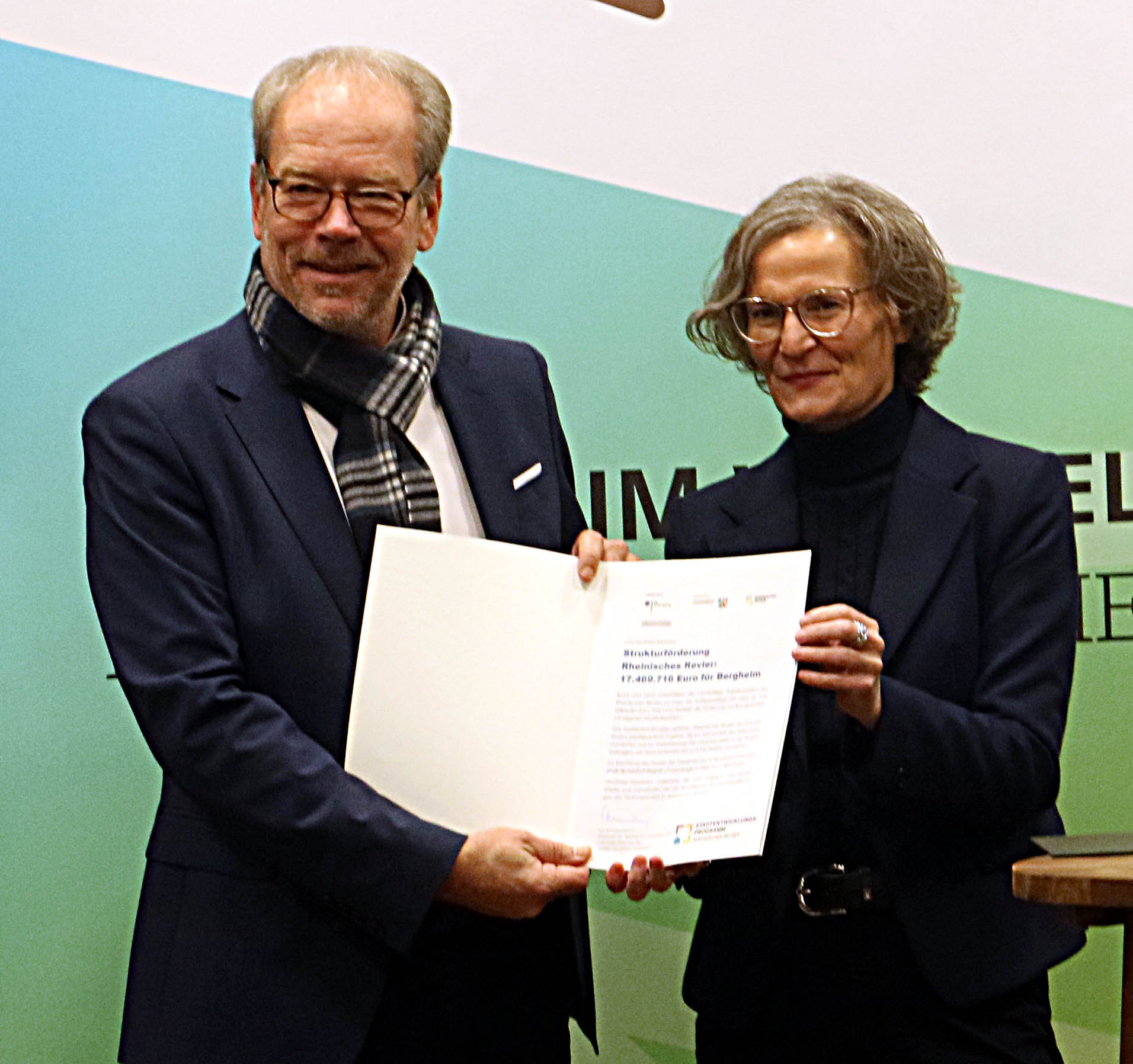 2025 12 Foerdergeldübergabe Generationenhaus 3